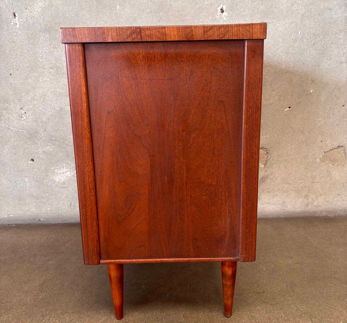 MCM Alma Cabinet